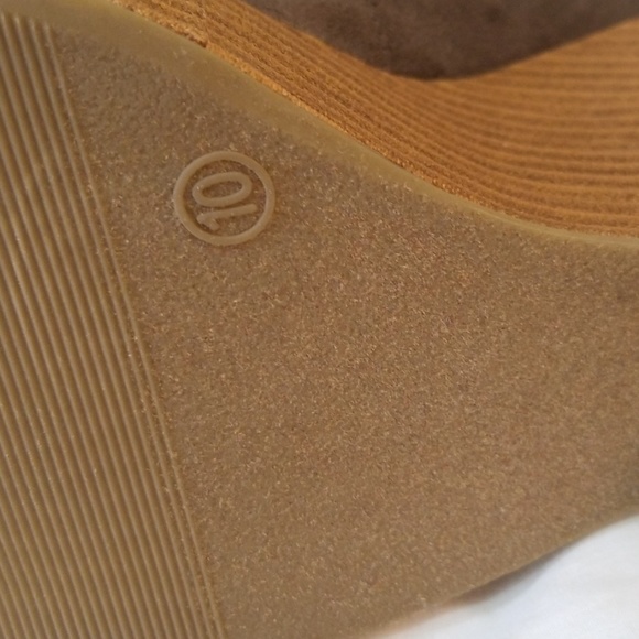 Women's GAP Wedge Heels - Picture 8 of 8